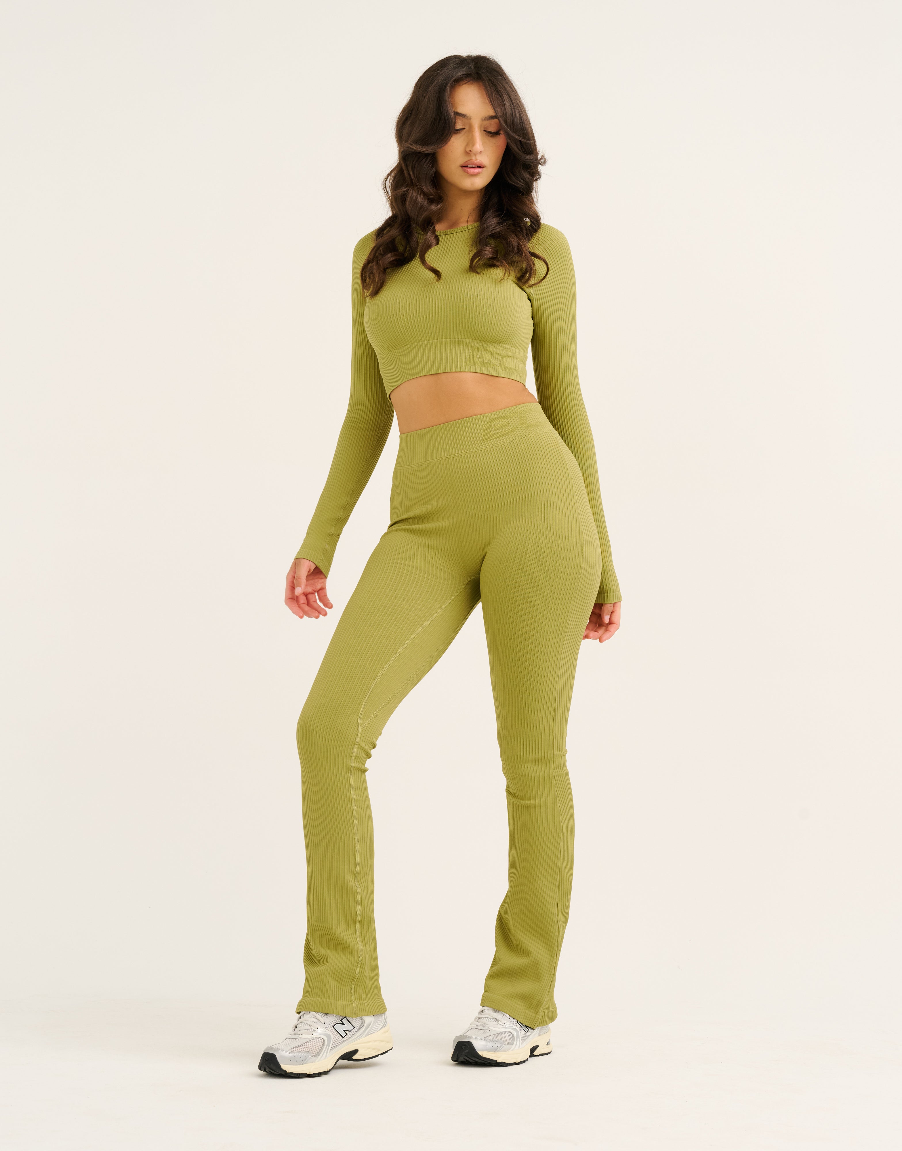 Arise Comfort Mid-Waist Flare Leggings - Olive