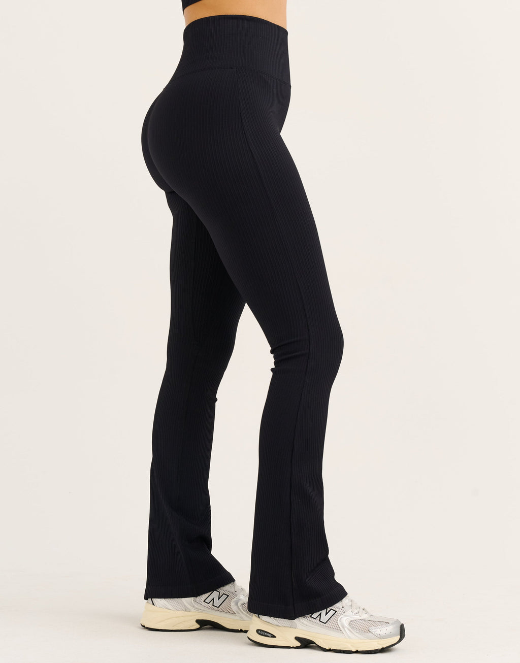 Arise Comfort Flare Leggings V2 - Stealth Black