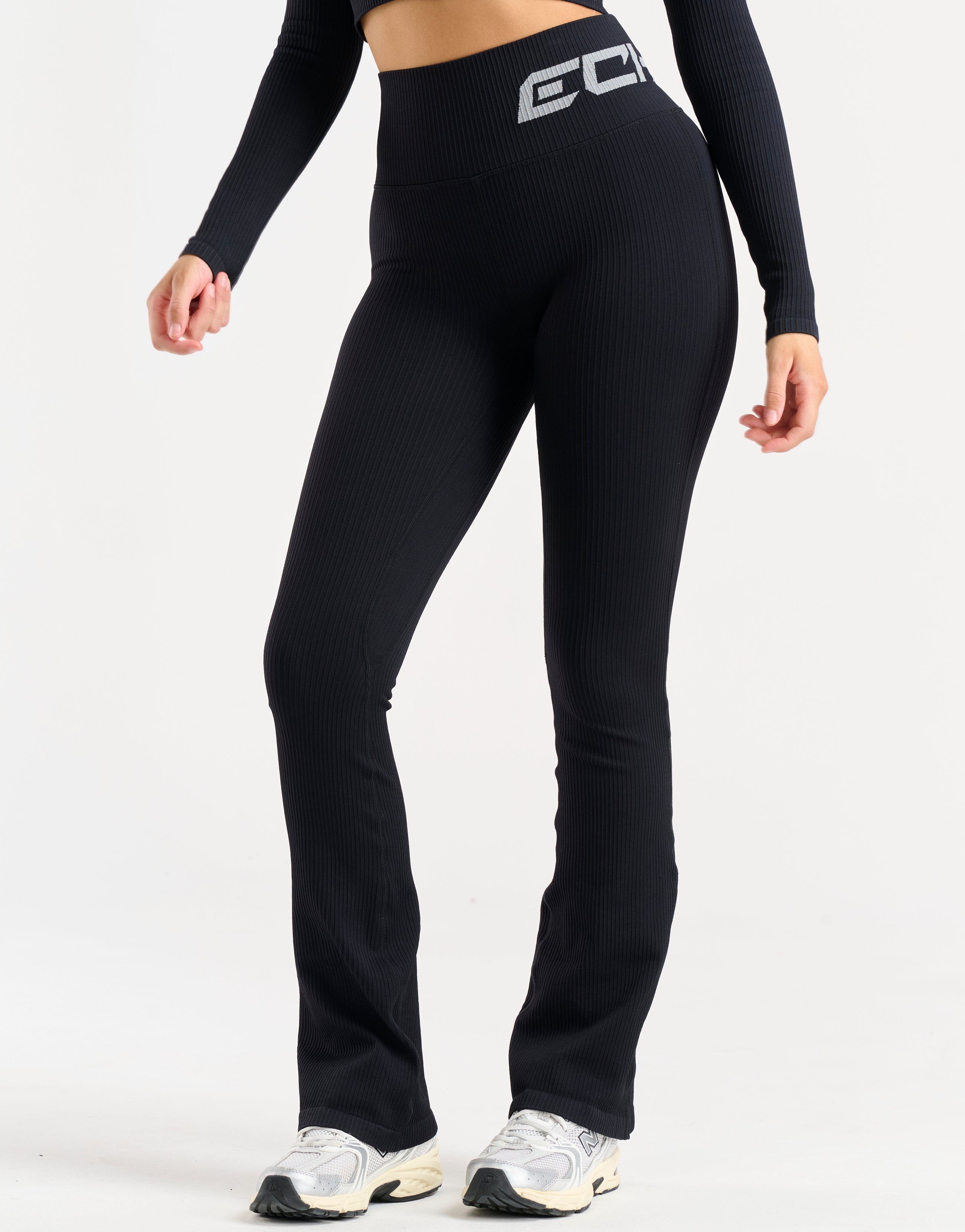 Arise Comfort Flare Leggings - Black